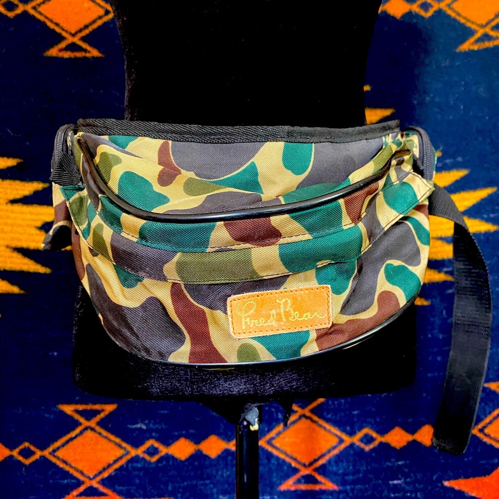 Vintage Fred Bear Unisex Camo Fanny Pack Hip, Shoulder, Bum Bag! Like New! Boho.
